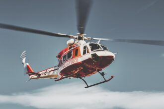 Oświetlenie zewnętrzne: Jak zadbać o bezpieczeństwo i estetykę przydomowej przestrzeni? - 9 2025