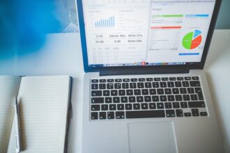 Praca z domu – ukryte koszty i strategie sukcesu - 9 2025